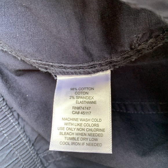 New Natural Reflections cuffed shorts,size M - Picture 9 of 9